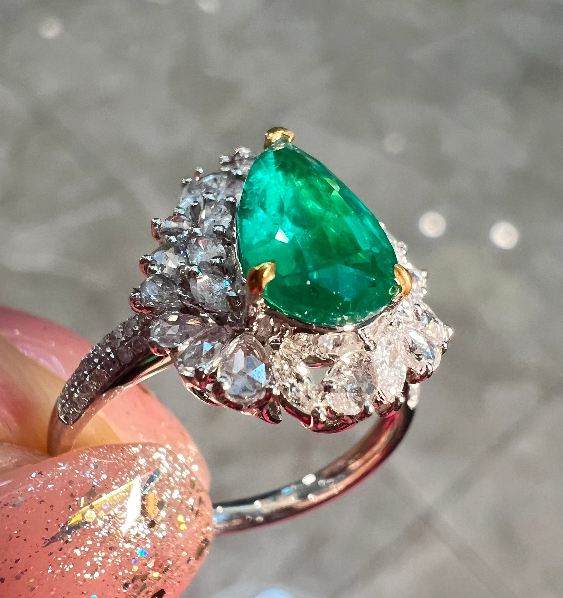 Luxury Natural Emerald Statement Ring with Diamonds, Unique Design, Bridal Ring, Anniversary Ring, Gift for Her