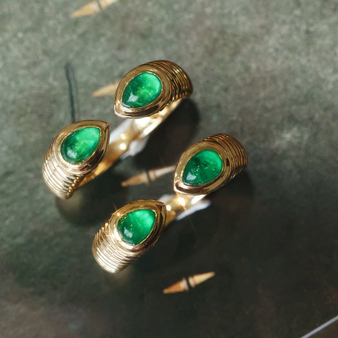 Natural Emerald Statement Ring, Unique Minimalist Design, Bridal Ring, Anniversary Ring, Gift for Her