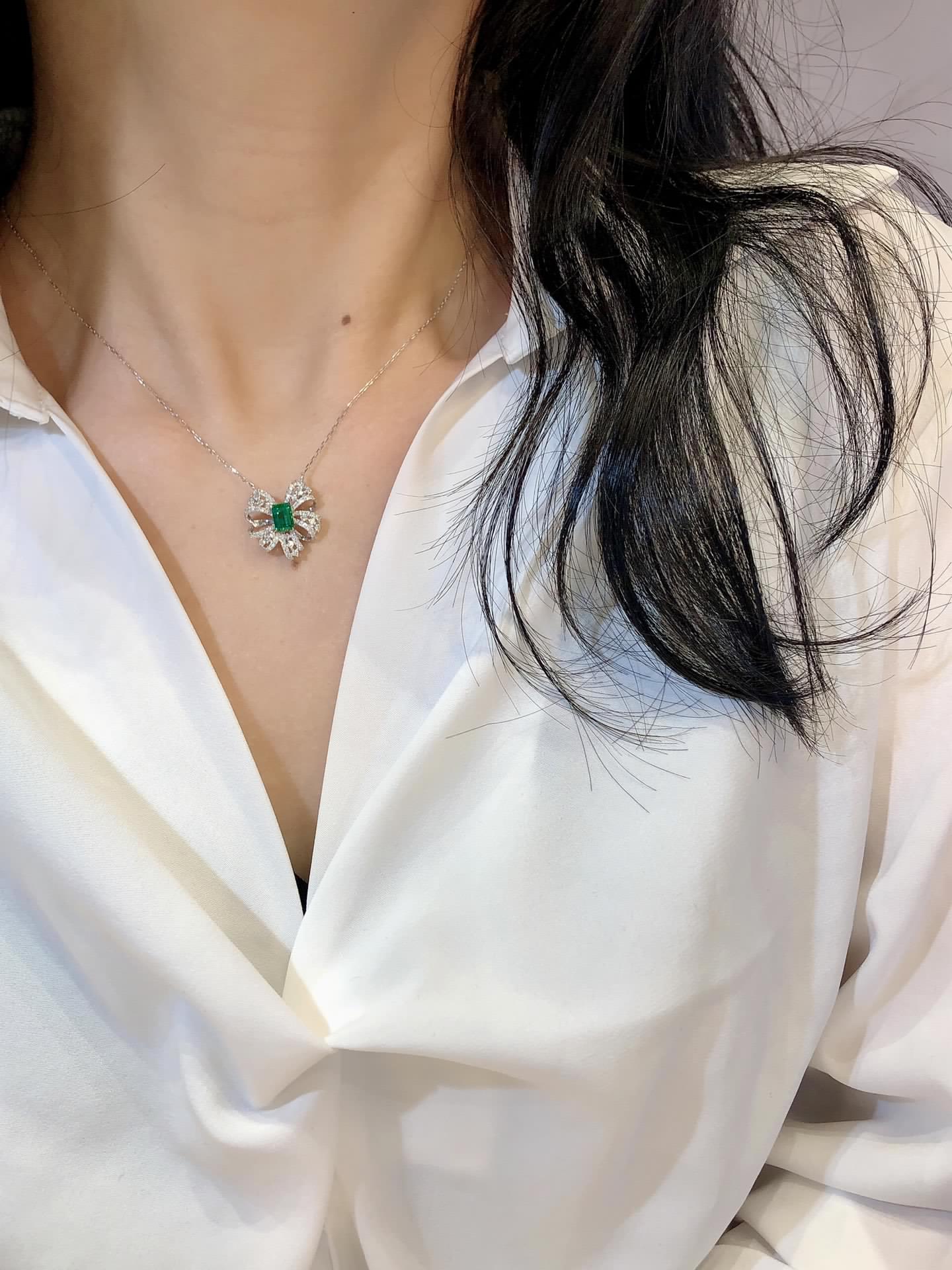 Natural Emerald Necklace, Unique Bow Tie Design, Bridal Necklace, Anniversary Necklace, Gift for Her