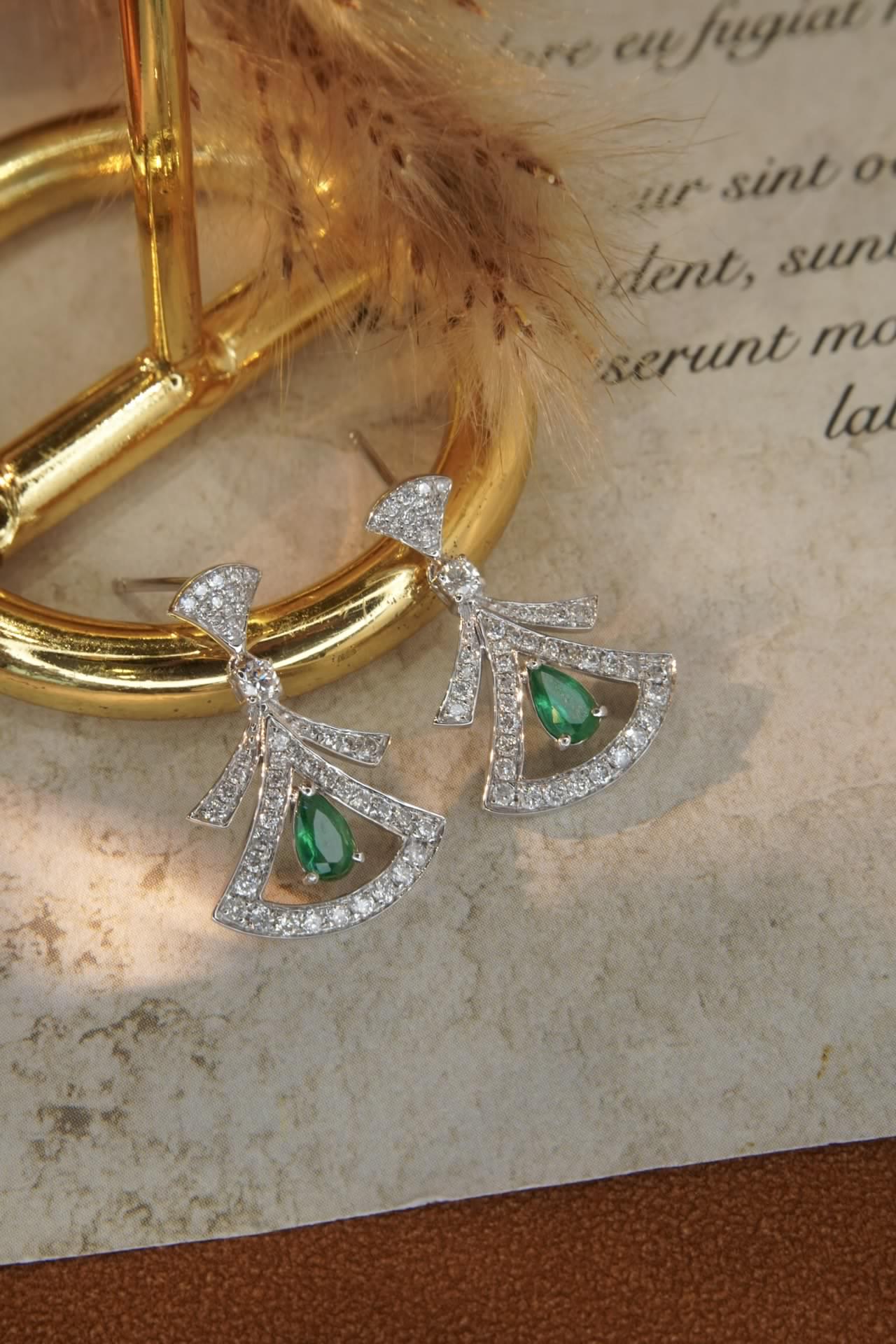 Luxury Natural Emerald Drop Earring with Natural Diamonds, Unique Elegant Design, 18K Diamond Stud Earring, Bridal Earring, Anniversary Earring, Gift for Her