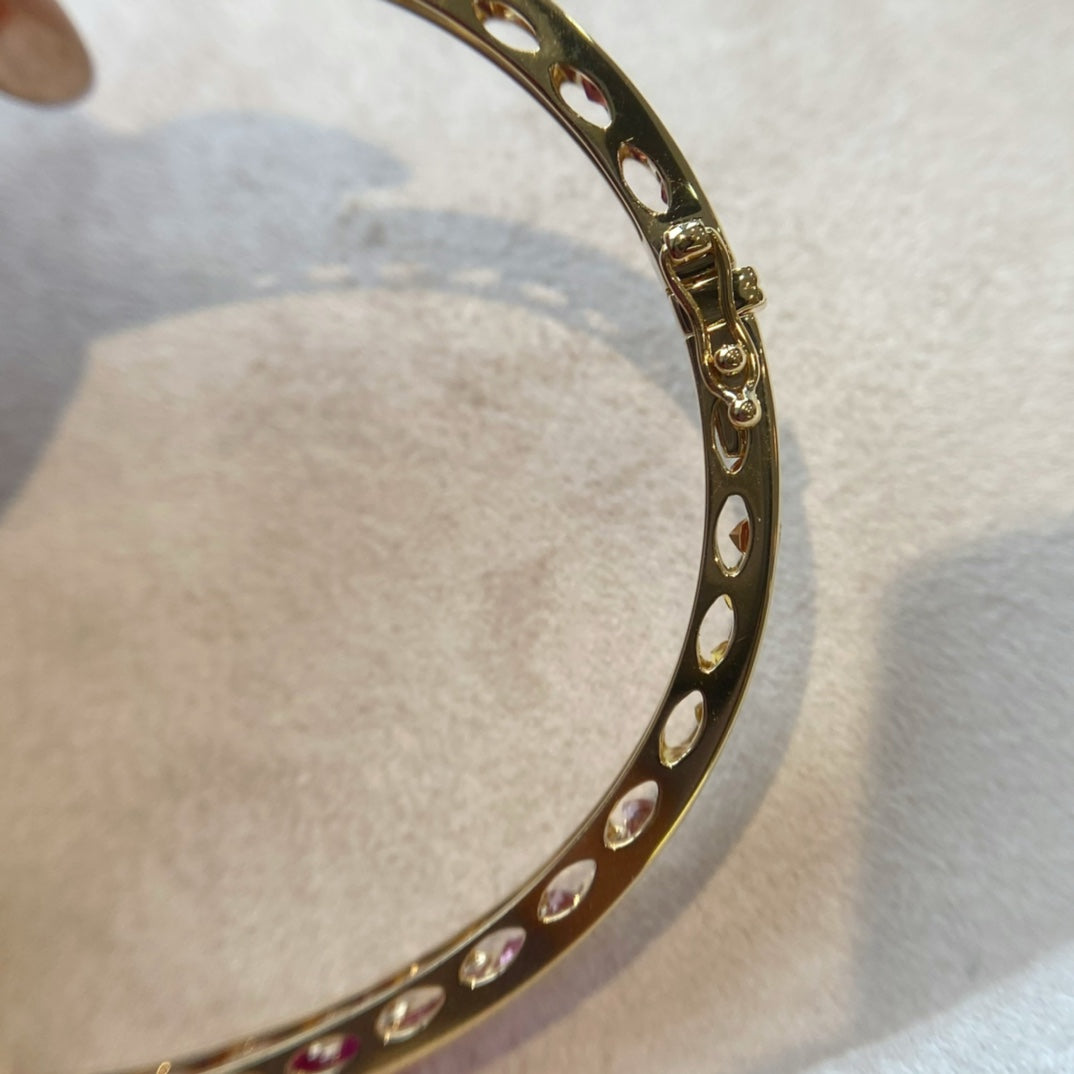 Luxur Natural Colored Sapphire Bangle, Classic Design, 18K Natural Diamond Bracelet, Wedding Bracelet, Anniversary Bracelet, Gift for you