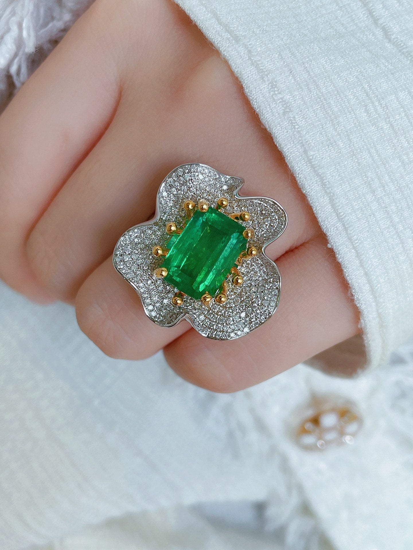 Luxury Natural Emerald Statement Ring with Diamonds, Unique Floral Design, Bridal Ring, Anniversary Ring, Gift for Her