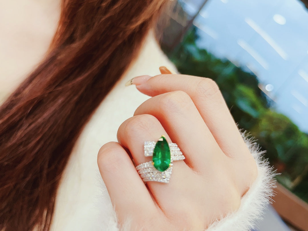 Natural Emerald Statement Ring, Unique Design, Bridal Ring, Anniversary Ring, Gift for Her