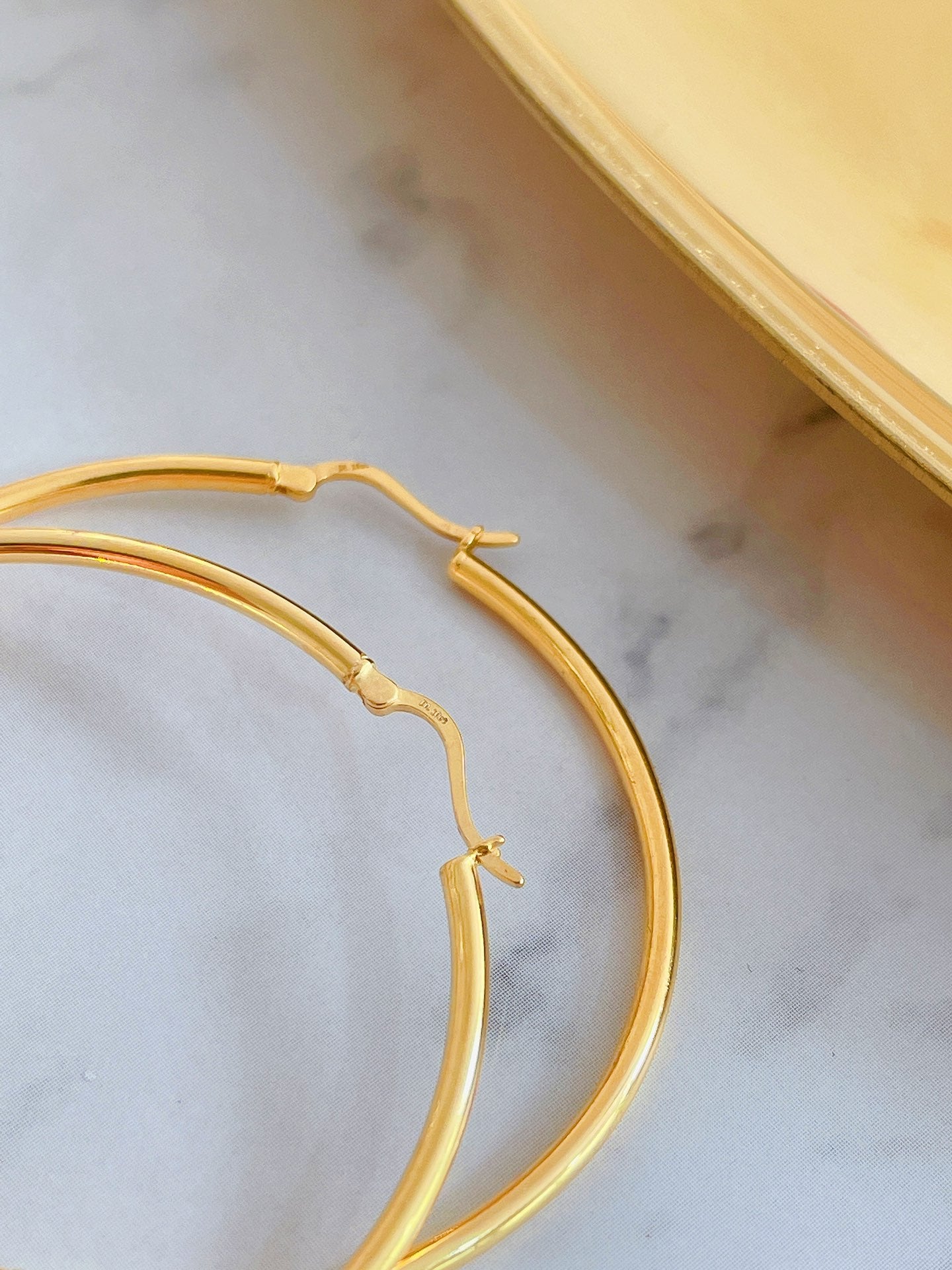 Natural Diamond Hoop Earring, Classic Hoop Deisgn, 18K Diamond Earring, 18K Gold Daily Earrings, Bridal Earring, Anniversary Earring, Gift for Her