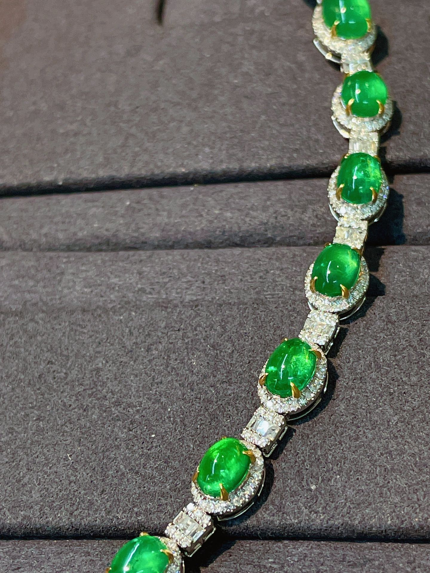 Luxury Natural Emerald Bracelet with Diamonds, Unique Art Deco Design, 18K Natural Diamond Bracelet, Wedding Bracelet, Anniversary Bracelet, Gift for you