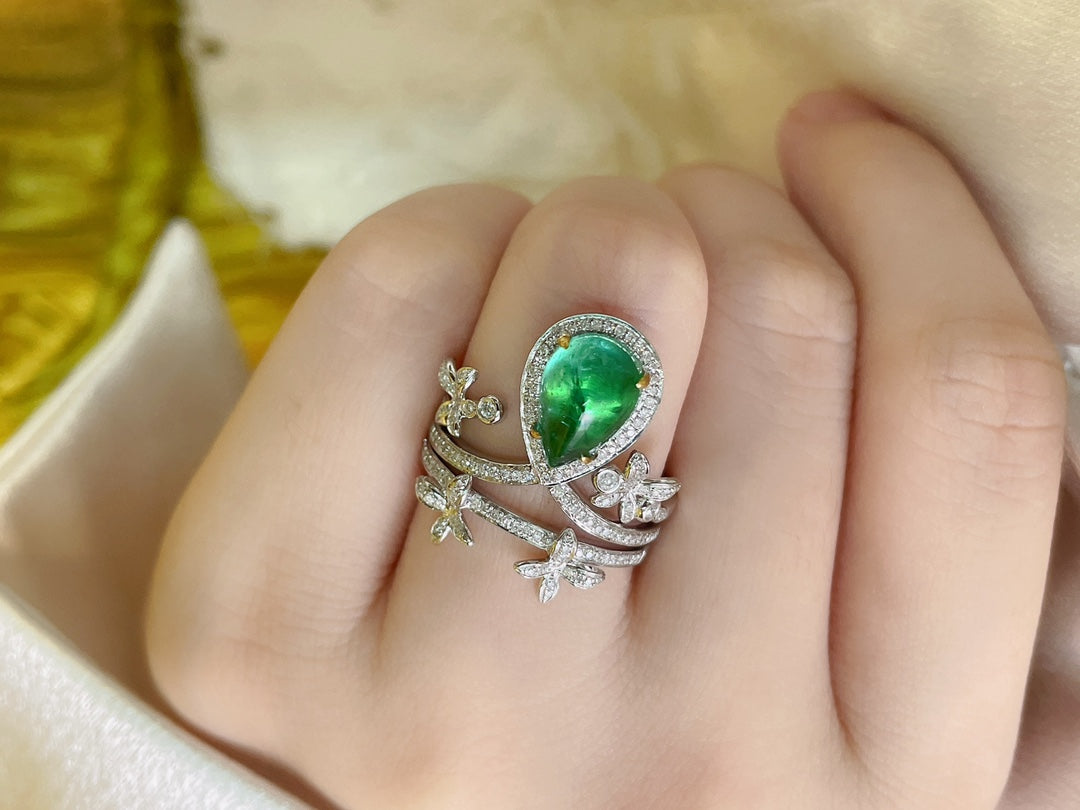 Luxury Natural Emerald Statement Ring, Unique Floral Design, Bridal Ring, Anniversary Ring, Gift for Her