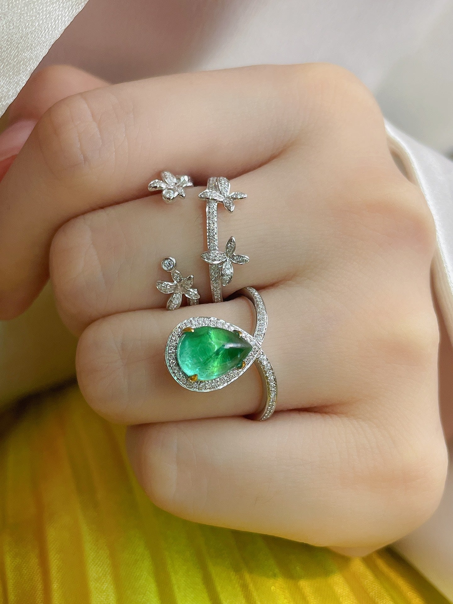 Luxury Natural Emerald Statement Ring, Unique Floral Design, Bridal Ring, Anniversary Ring, Gift for Her