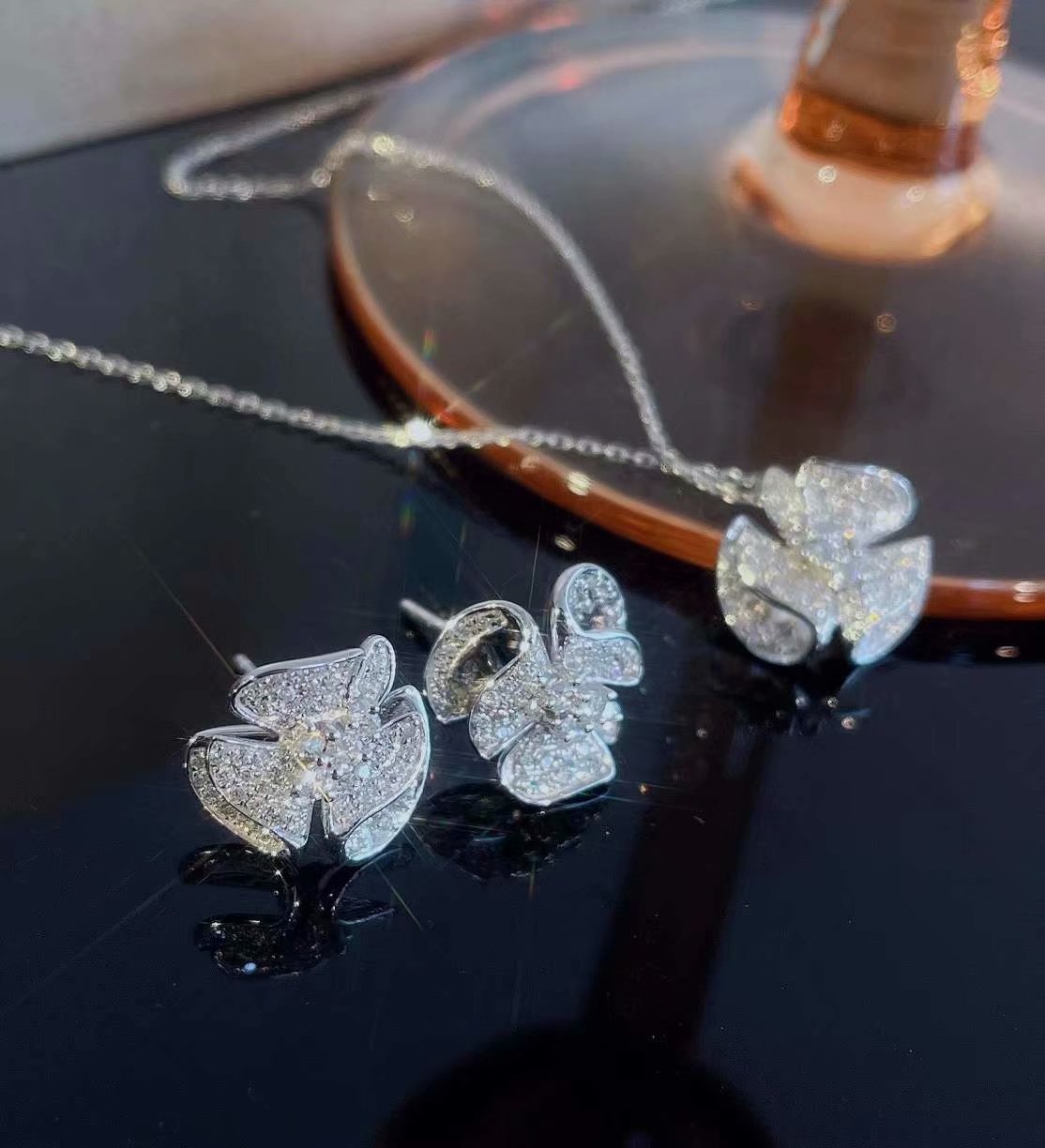 Natural Diamond Earring and Necklace Unique Floral Style 18K Gold Daily Earrings Bridal Wedding Anniversary Events Earrings Chirstmas Gift