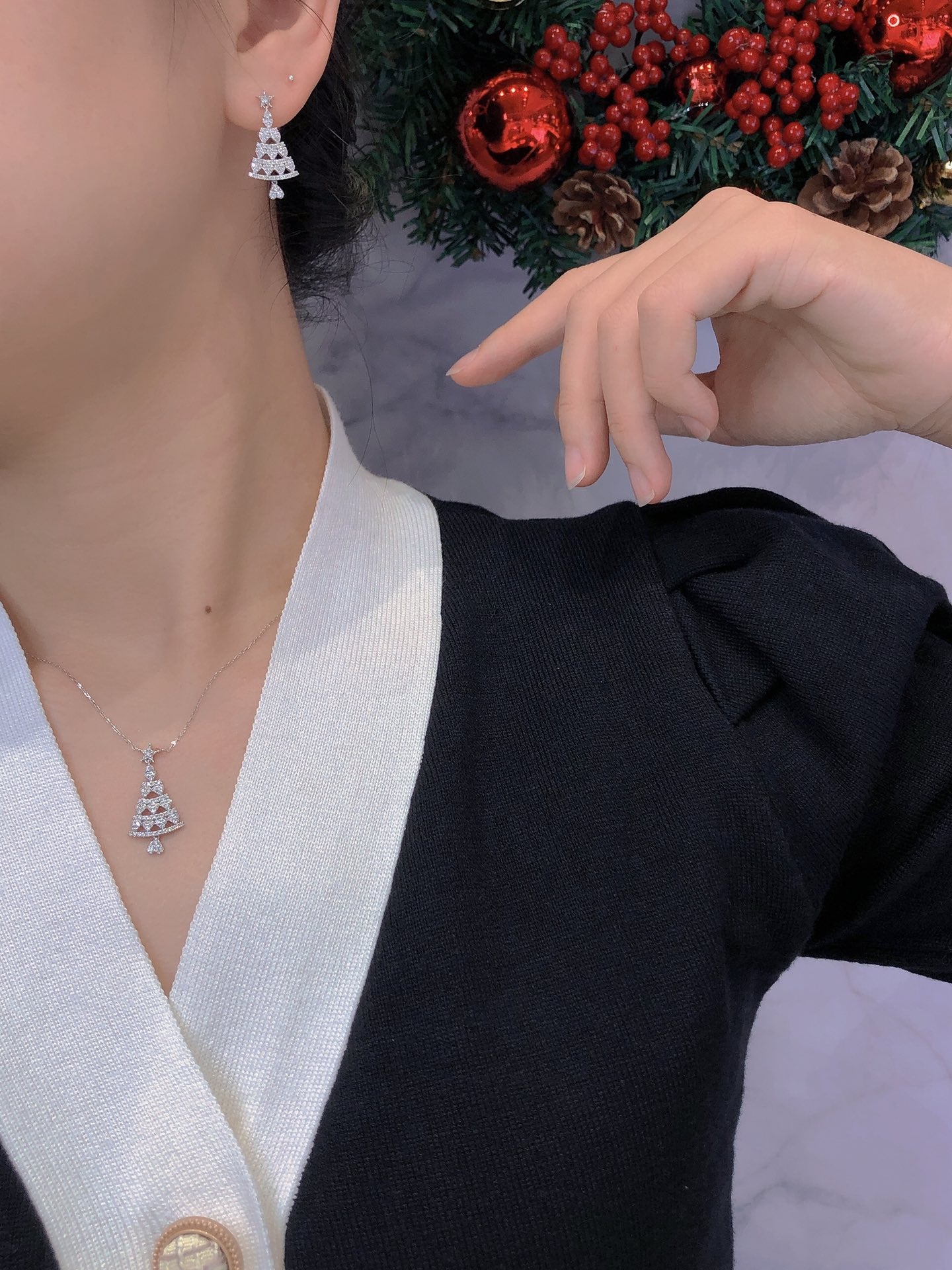 Unique Christmas Tree Jewelry Set, Natural Diamond Stud Earring, Natural Diamond Necklace, 18K Gold Daily Earrings, Bridal Earring, Anniversary Earring, Gift for Her