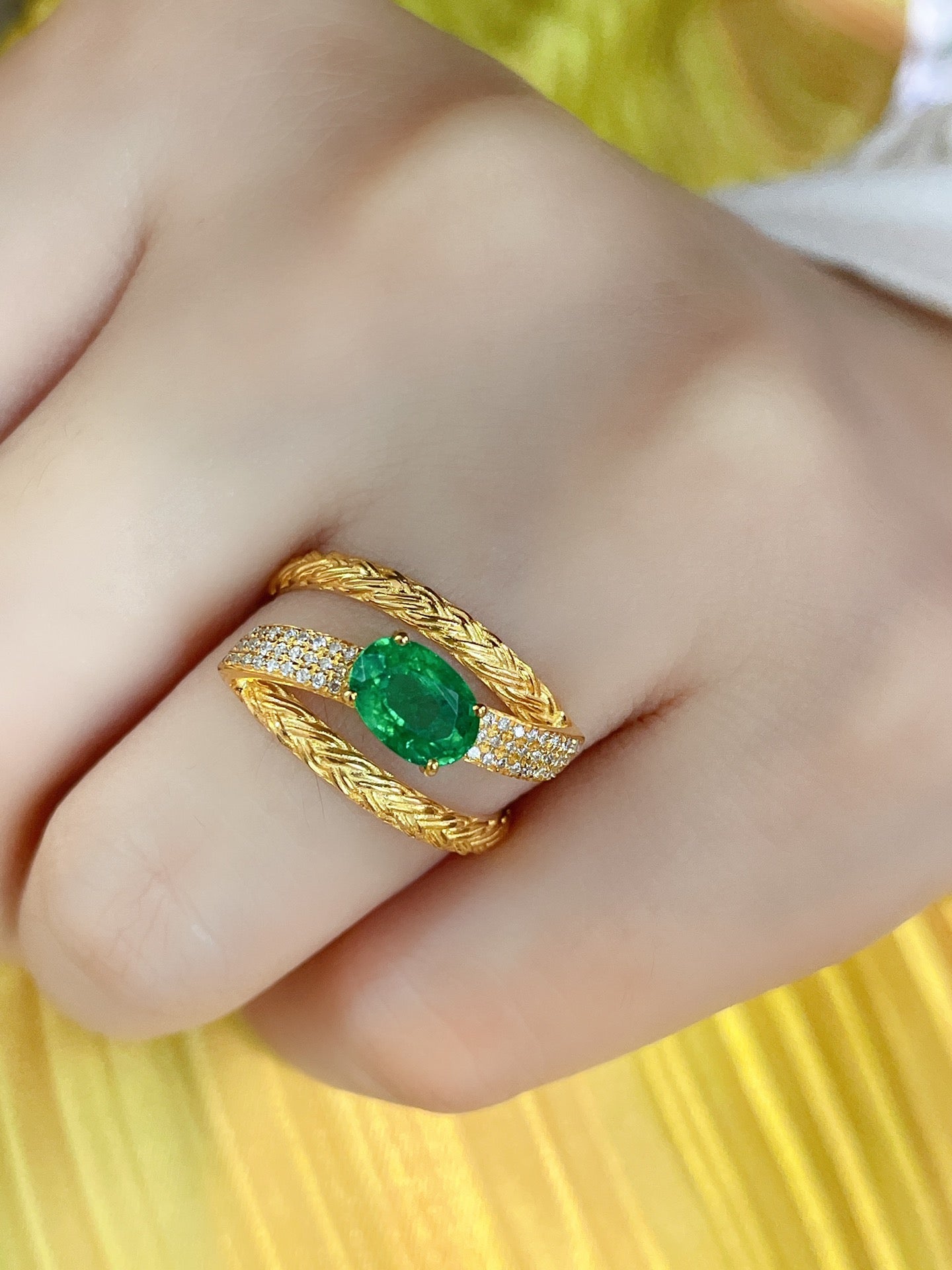 Natural Emerald Statement Ring, Unique Design, Bridal Ring, Anniversary Ring, Gift for Her