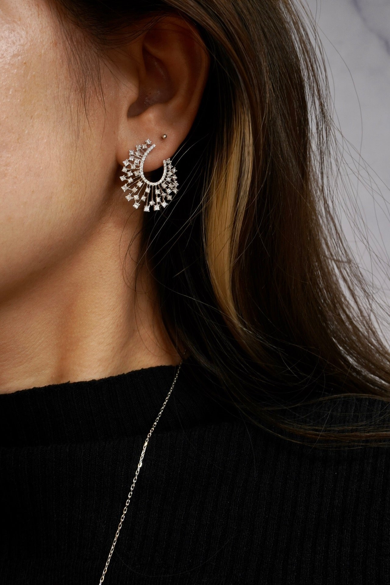 Natural Diamond Earring and Pendant Unique Floral Style 18K Gold Daily Earrings Bridal Wedding Anniversary Events Earrings Chirstmas Gift