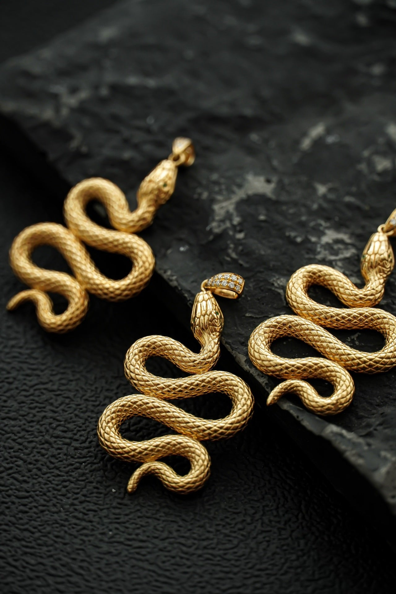 Unique Design Snake Pendant, 18K Snake Pendant, 18K Solid Gold Pendant, Anniversary Gift, Gift for her