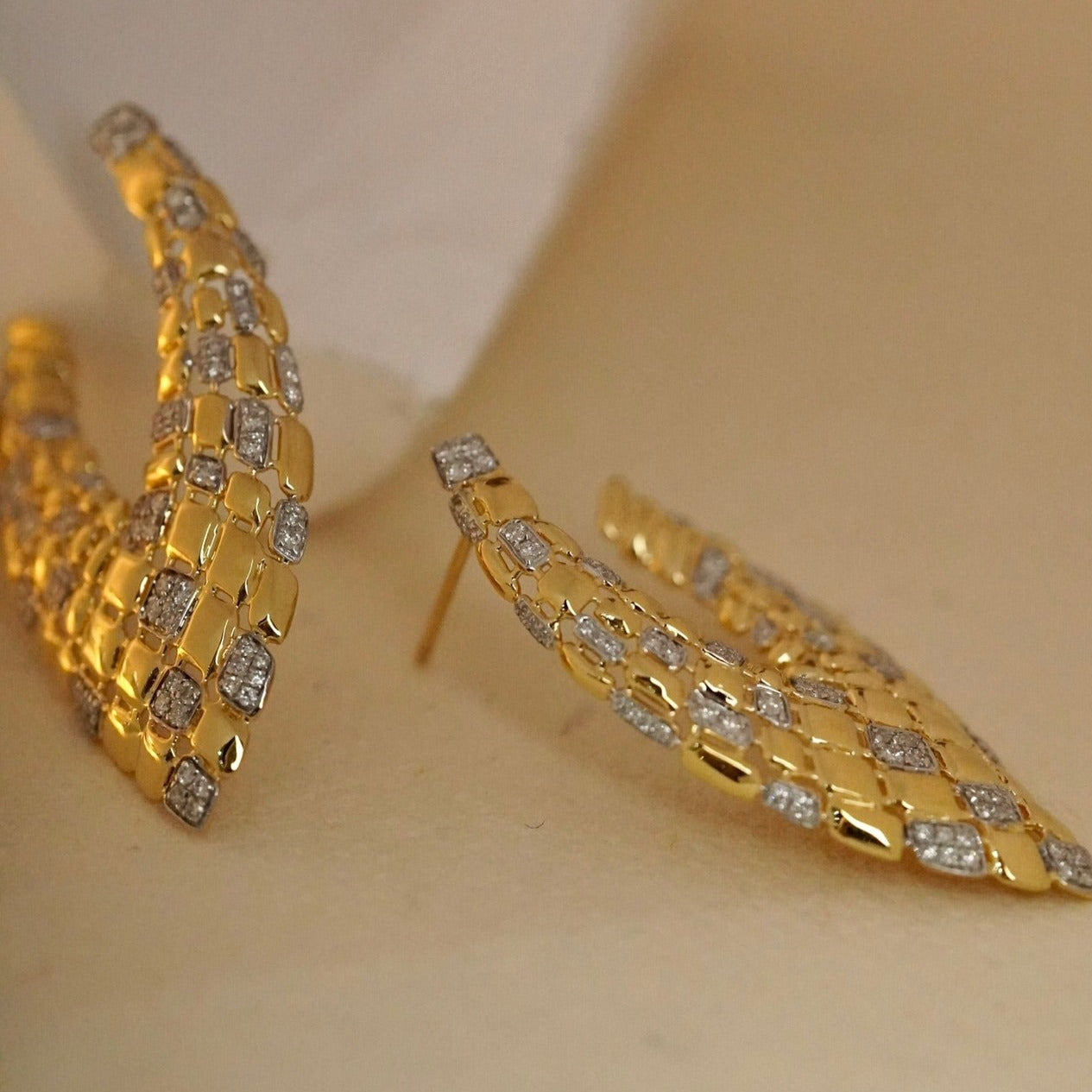 Luxury Natural Diamond Drop Earring, Unique Art Deco Design, 18K Gold Daily Earrings, Gift for Her