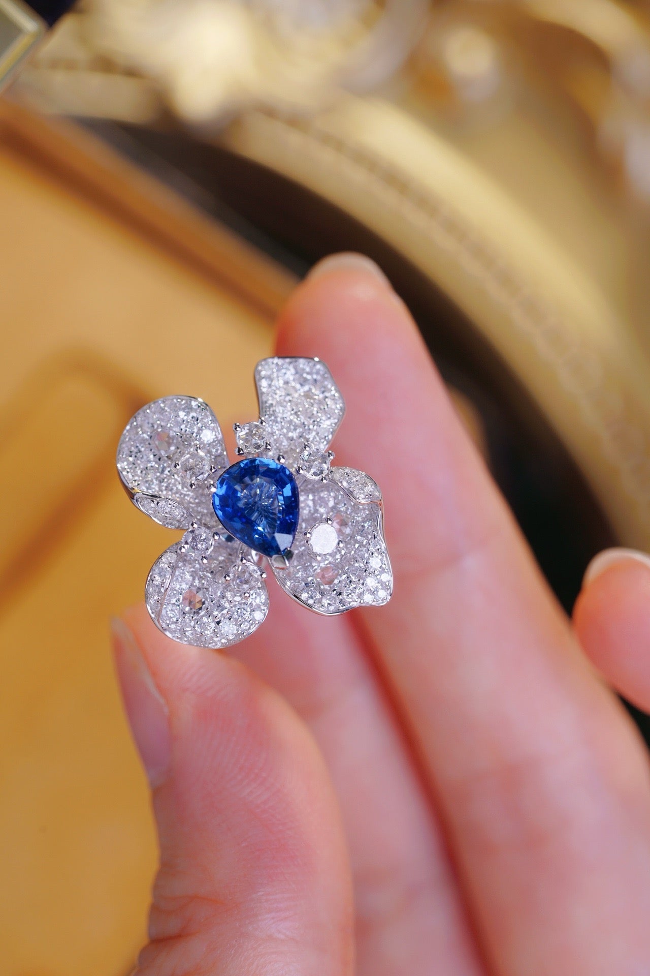 Natural Sapphire Statement Ring, Unique Floral Design, Bridal Ring, Anniversary Ring, Gift for Her