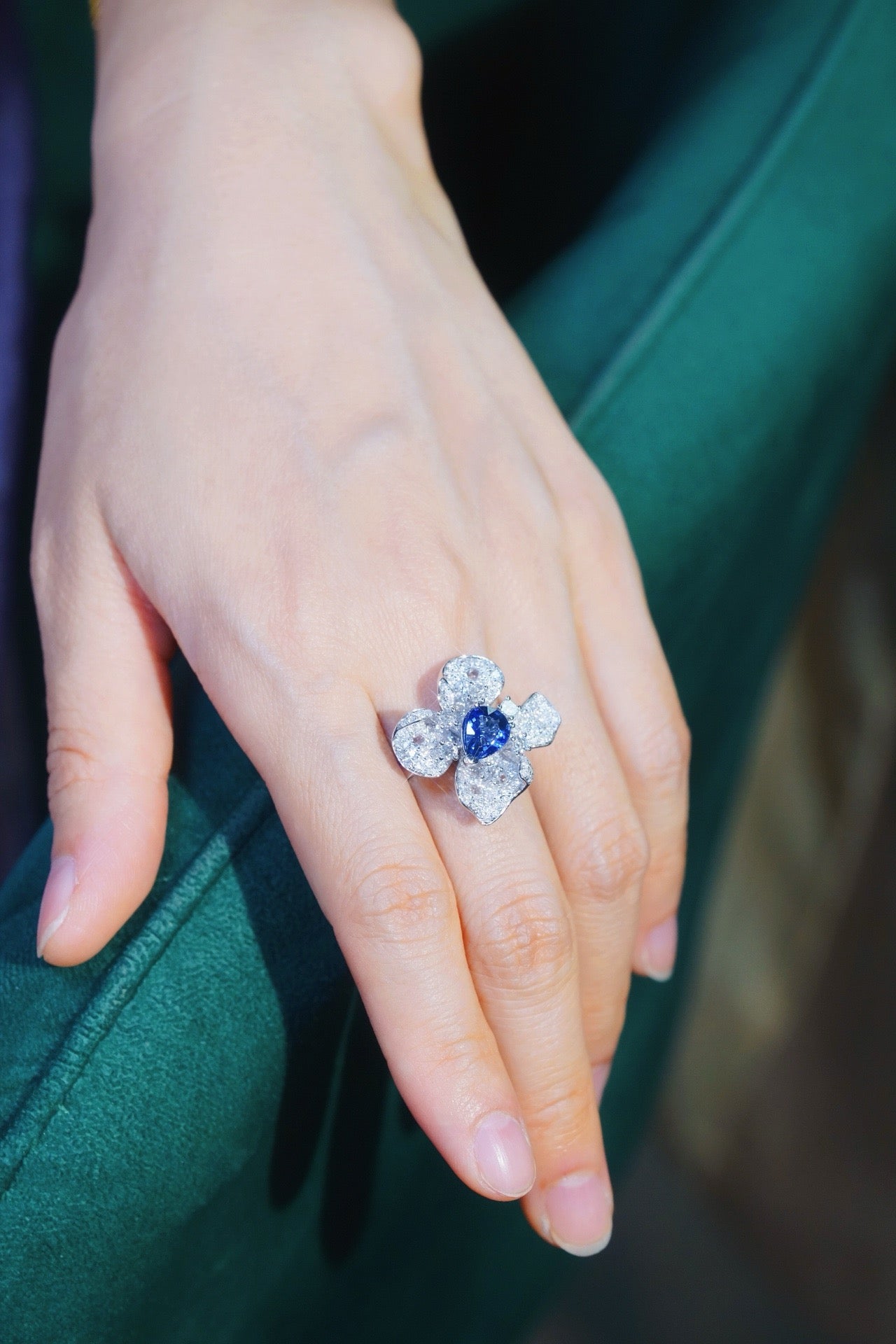 Natural Sapphire Statement Ring, Unique Floral Design, Bridal Ring, Anniversary Ring, Gift for Her