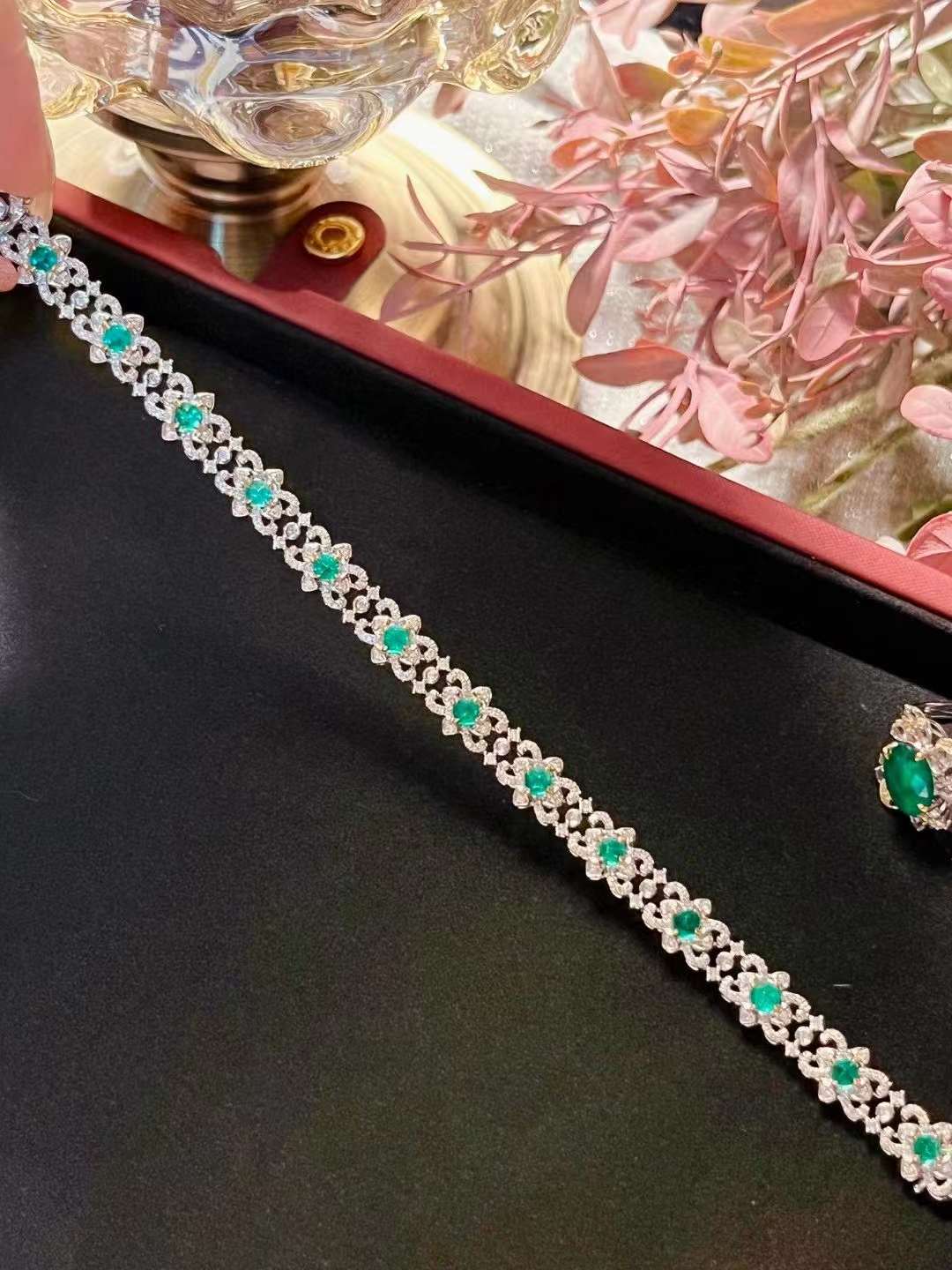 Luxury Natural Emerald Bracelet with Diamonds, Unique Floral Design, 18K Natural Diamond Bracelet, Wedding Bracelet, Anniversary Bracelet, Gift for you