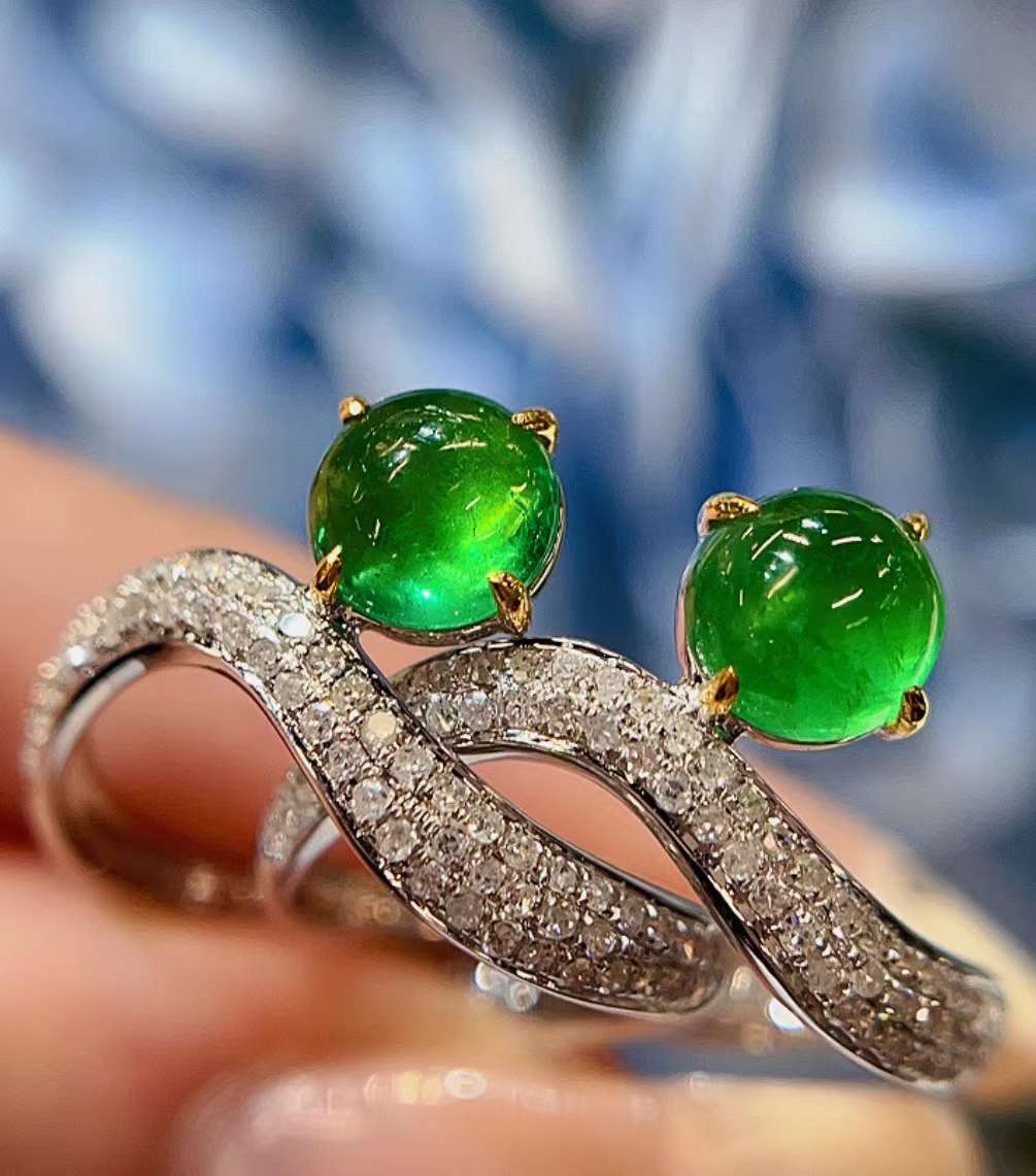 Natural Emerald Statement Ring with Diamonds, Unique Design, Bridal Ring, Anniversary Ring, Gift for Her